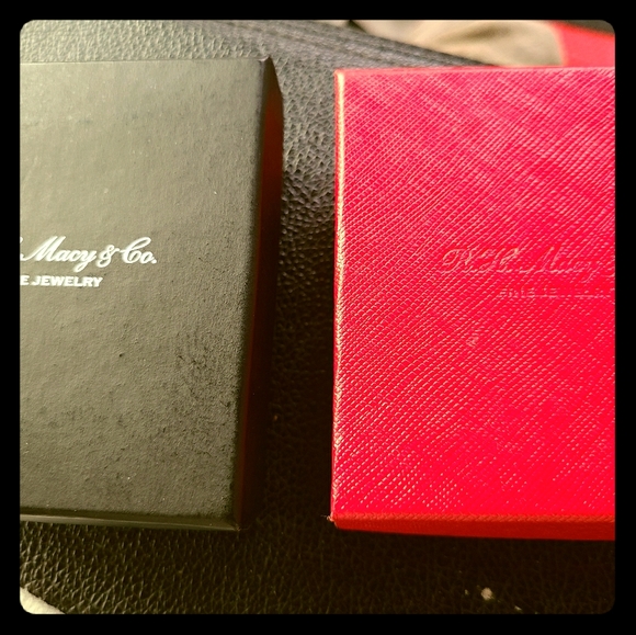 R.H. Macy & Co. Jewelry - Brand new Fine women's jewelry necklaces